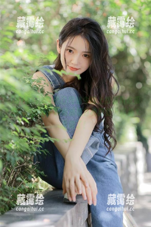 51热门网站今晚上线黑料吃瓜进入，脑海中瞬间涌现各种剧情，真是太吊诡了！