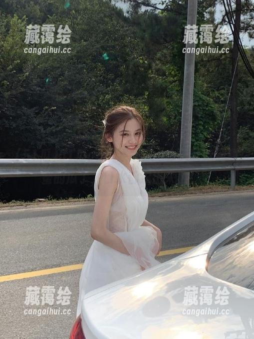 51瓜 51瓜cg苹果版:“今天又吃到甜蜜的瓜了,口水都流出来了!”