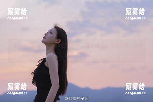91cg 看91cg·com的ios版,简直像是在探索瓜地,天啊,这是穿越吗?