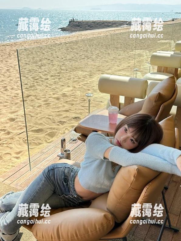 当你穿过“www.吃瓜”的传送门，就会发现萌娃和黑料并存的一天！