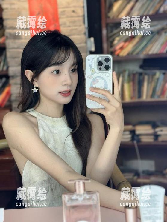 五一吃瓜 五一吃瓜脑洞大开,观看黑料冲击,这画风有点怪!
