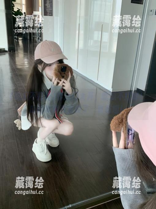 吃瓜不打烊 传送门大开,吃瓜不打烊!瓜的故事没完没了,真有趣!