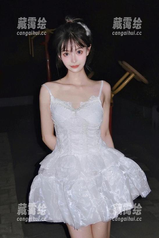 吃瓜网91，坐在角落里默默围观的日子，有点甜，但更多的是苦……