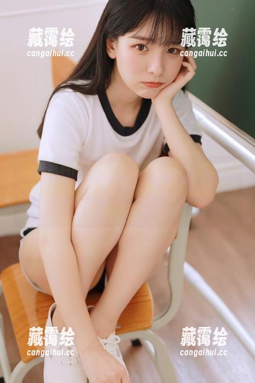 cgg吃瓜黑料网：上班无聊？快来网站“偷闲”，别让热瓜出现在同事嘴里！