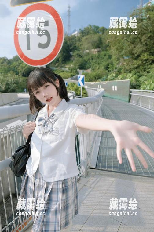 楼上的小伙伴也知道了么？“我要吃瓜”网站的备用网址，又偷偷改了！