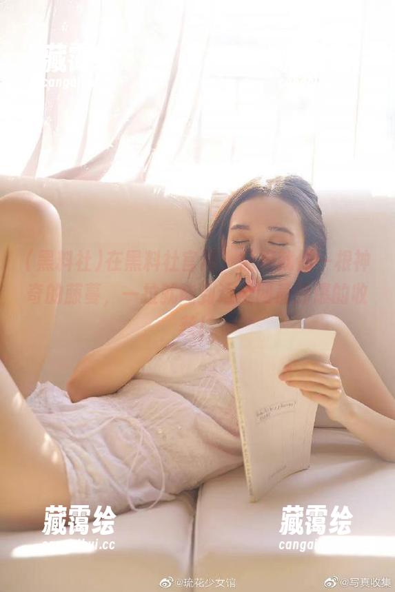 黑料社 在黑料社官网,链接就像一根神奇的藤蔓,一拉就能到达全网最劲爆的收获!