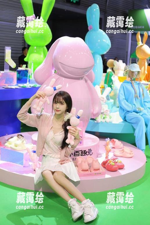 聚焦黑料网络女神写真，这地址有没有人给我讲讲背后的故事？